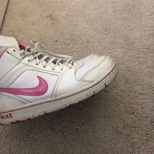 Mid rise 09 Nike Air Force ones